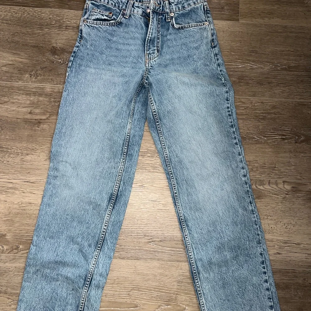 H&M 90’s baggy